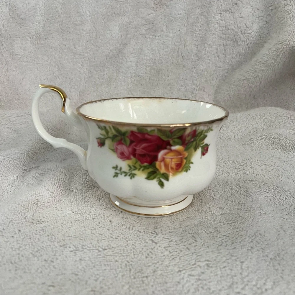 Royal Albert Old Country Roses Bone China 10oz Coffee Or Large Tea Mug Cup - Picture 7 of 11